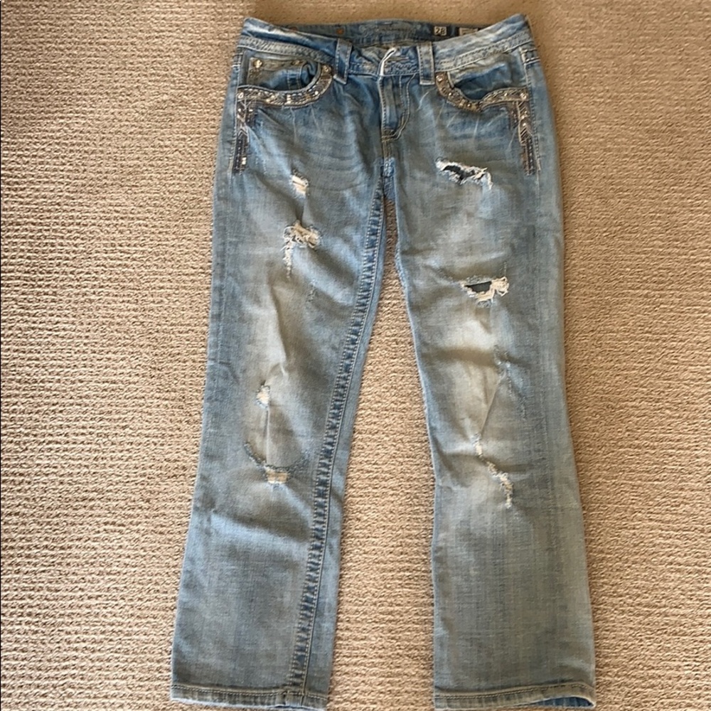 Miss Me destroyed crop jeans!